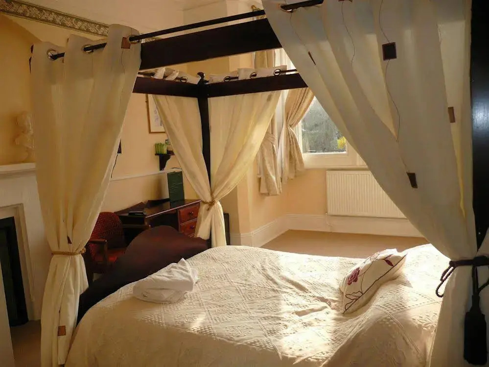 The Lismore Hotel
