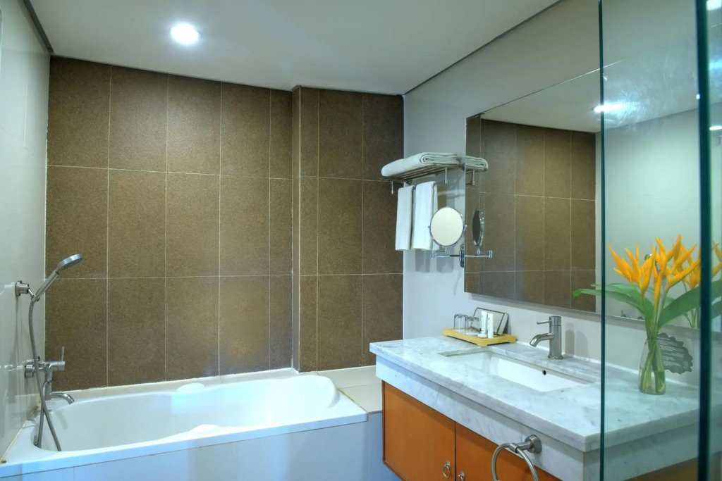 Oak Tree Emerald Hotel & Coventions Semarang
