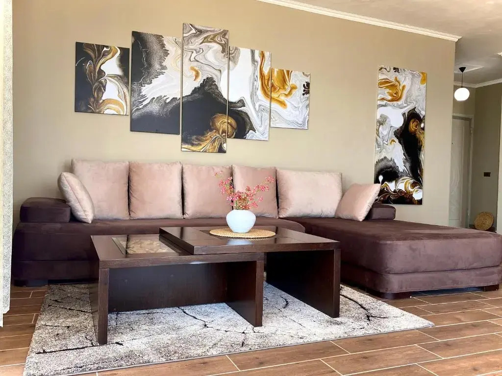 Eka Luxury Apartment