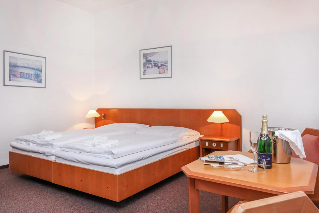 Hotel Astra