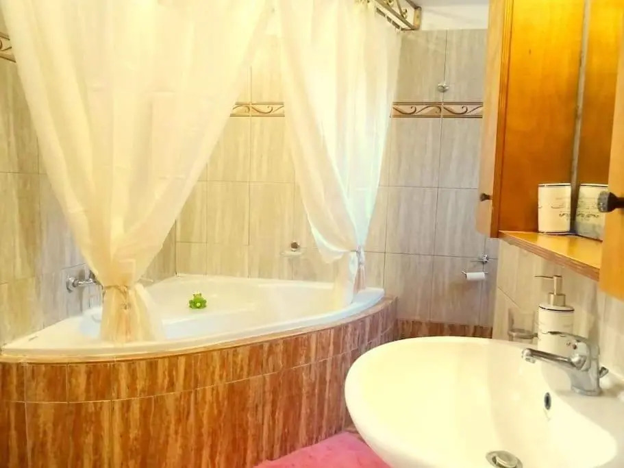 Cozy apartment in Paradisi