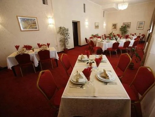 Golden Inn Hotel