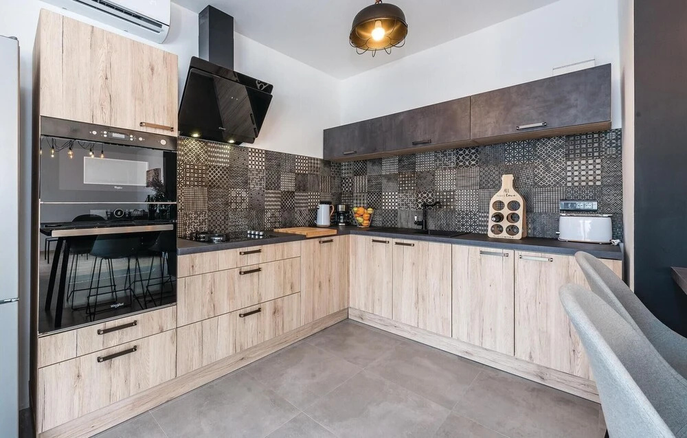 Luxurious Home In Betina