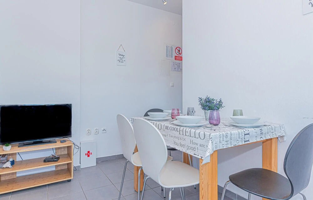 Beautiful Apartment in Kanica With Wifi and 1 Bedrooms