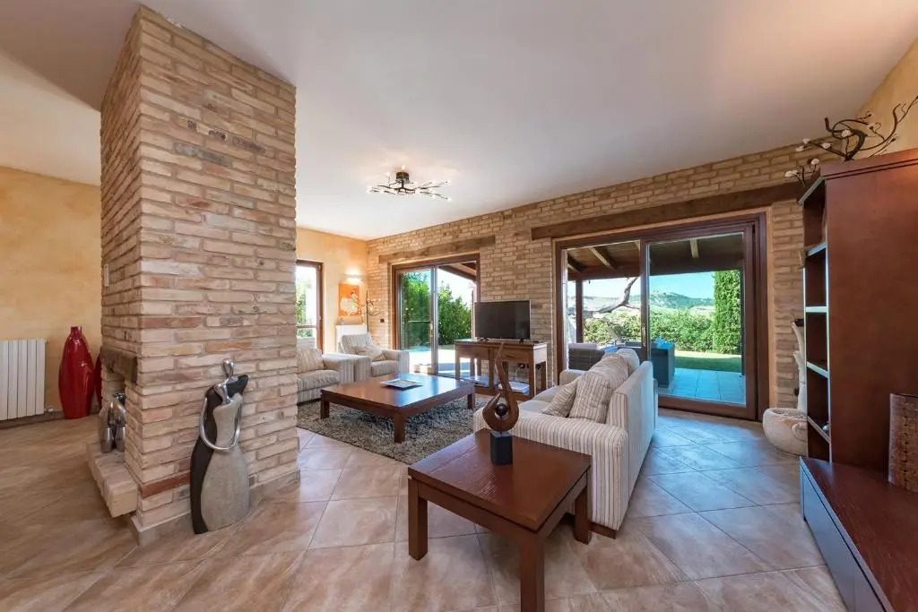 CASALE ROSY 6&2, Emma Villas