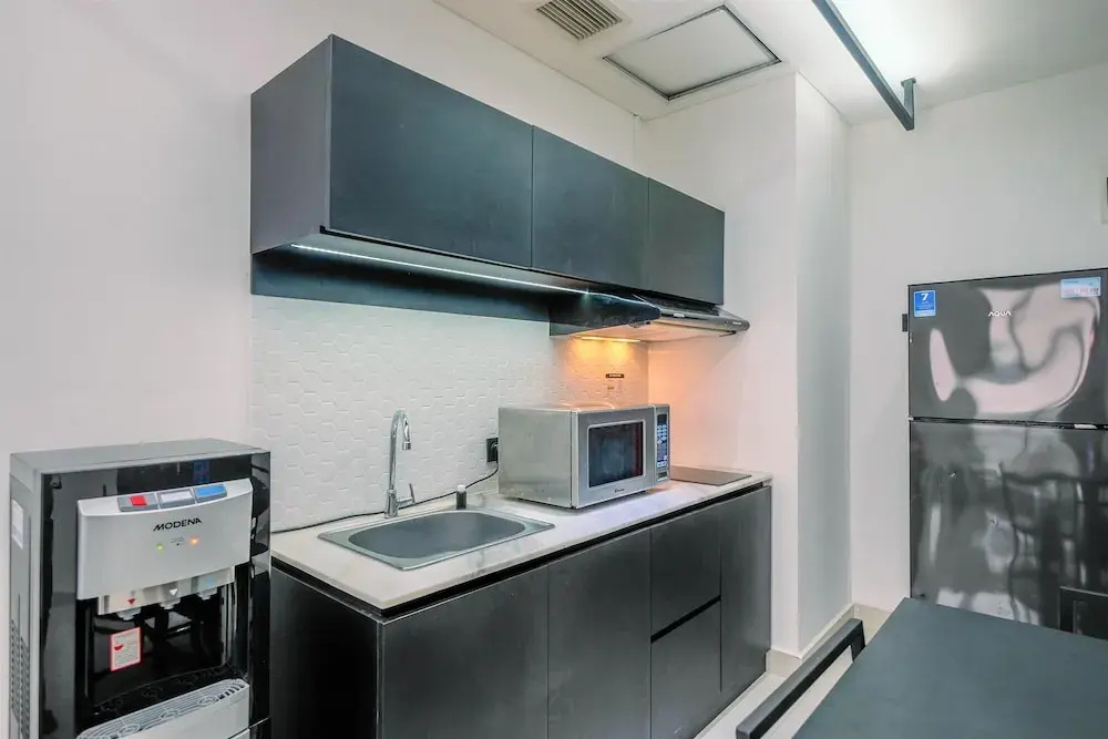 Luxury 2BR Apartment at Pejaten Park Residence with Bathtub