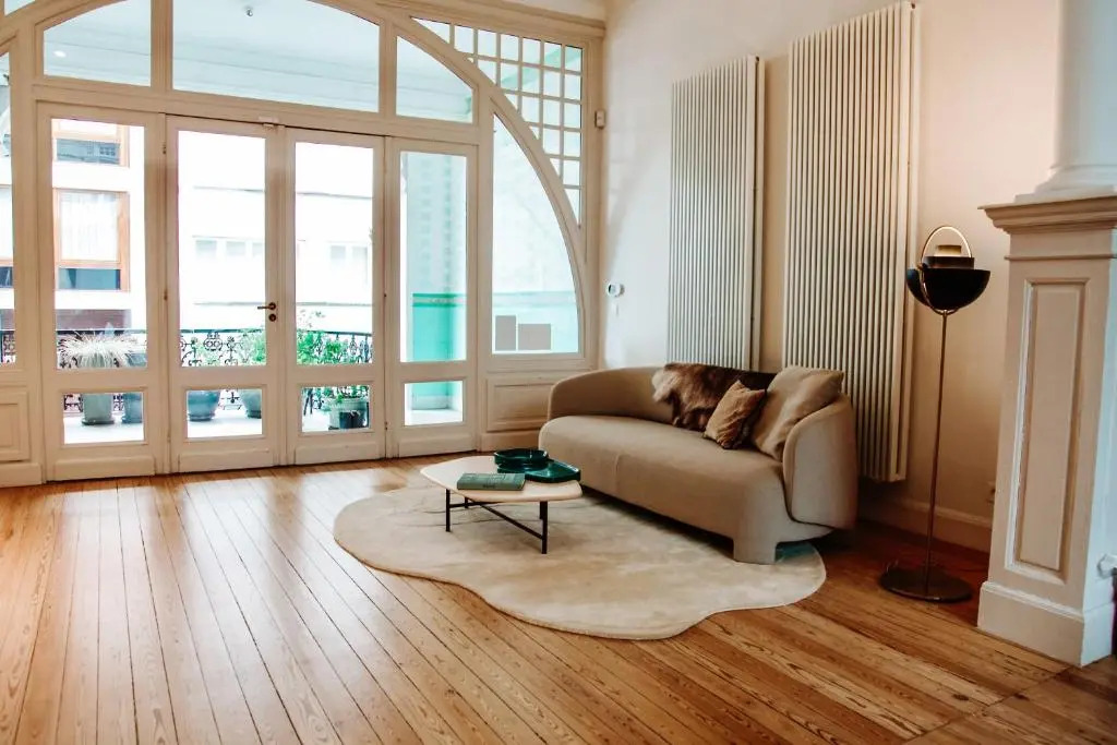 Spacious Belle Epoque House with free parking