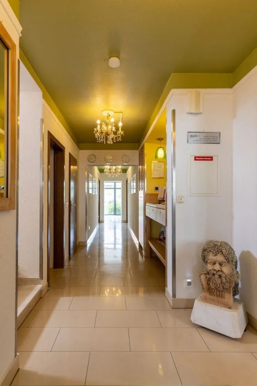 Gasper Business & Garden Hotel