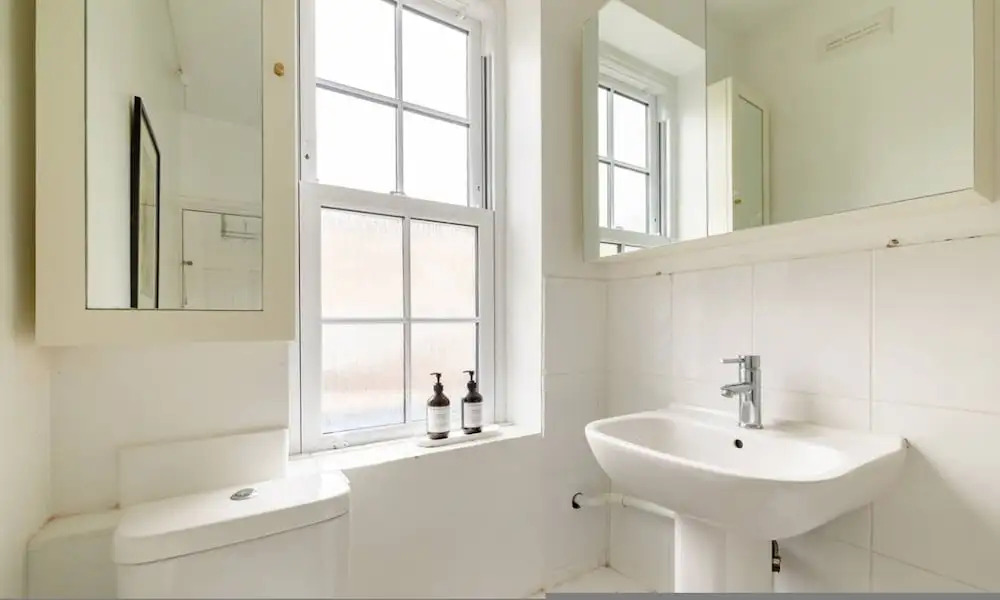 Well-located 2-bedroom Flat in Chelsea