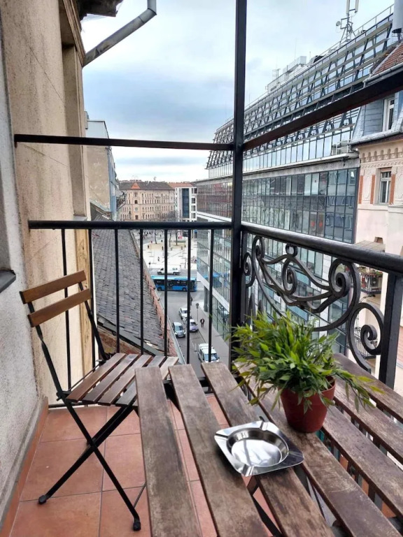 Black Sheep Budapest Smart Rooms