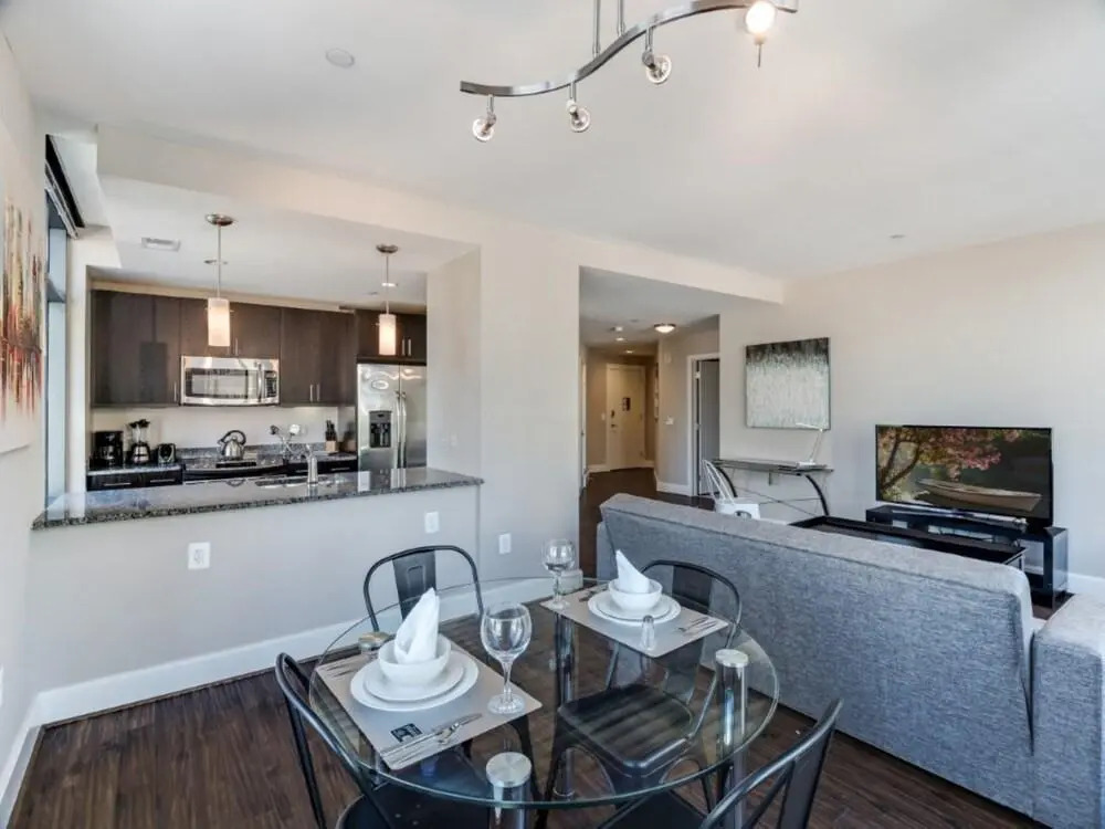Global Luxury Suites at Town Center