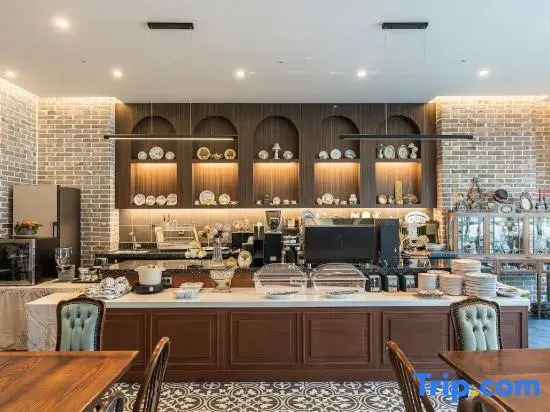 Hotel Four Star