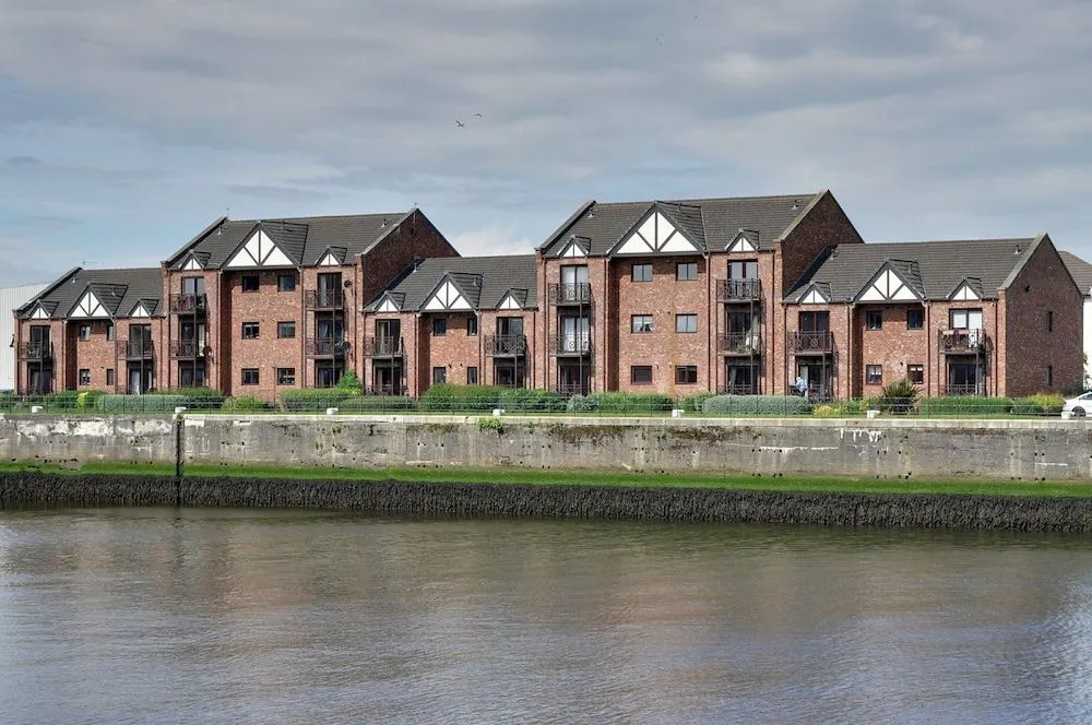 Harbour House - Donnini Apartments