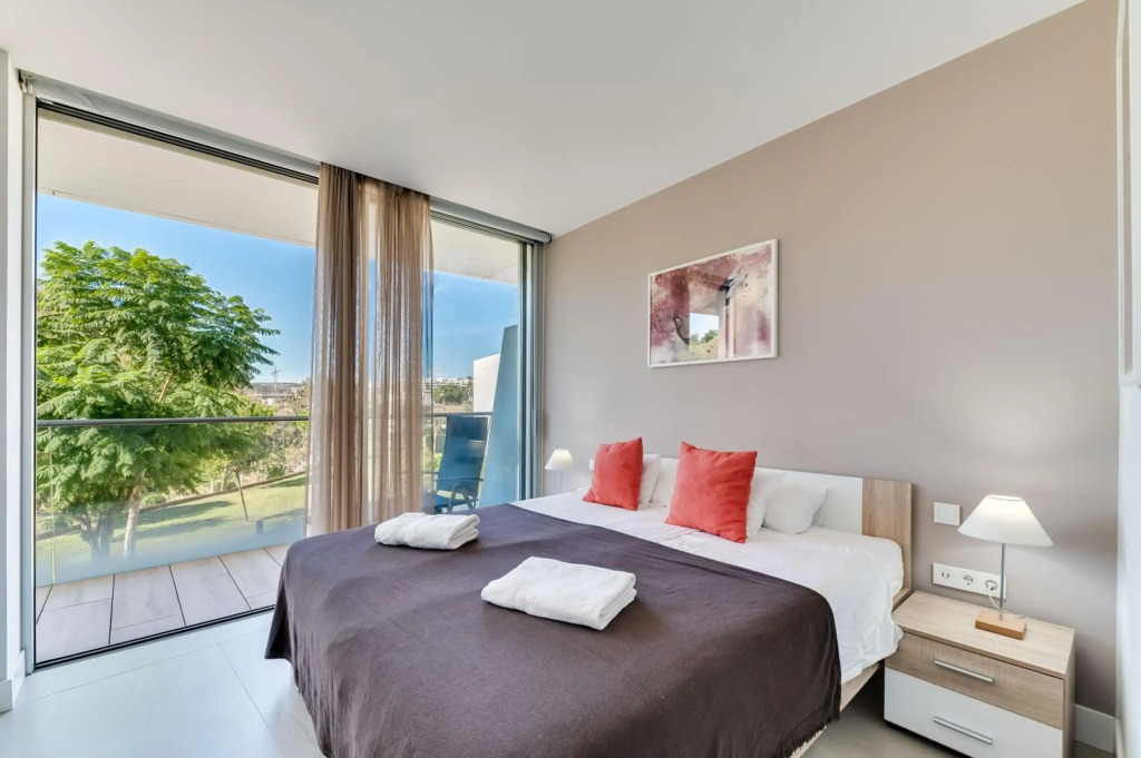 The Edge Apartment