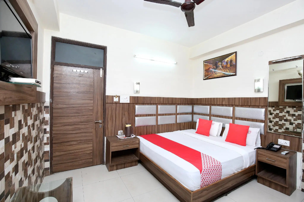 Hotel O Ishita Residency