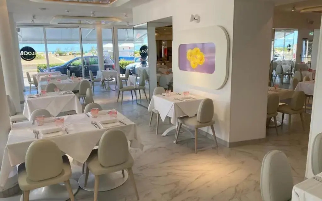 Marina Palace Hotel