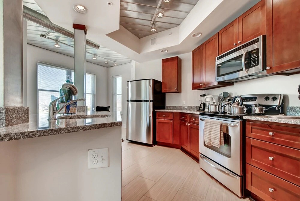 Global Luxury Suites at Whetstone Way