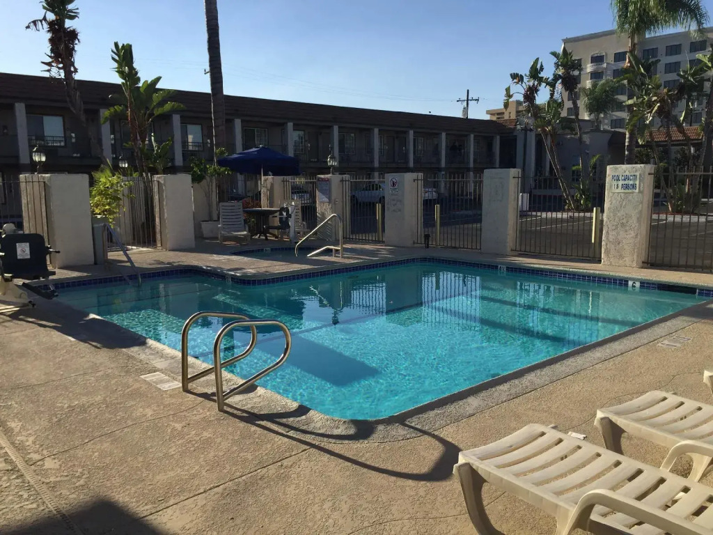 Queens Inn Anaheim