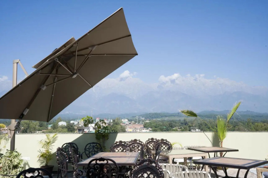 Clarks Inn Suites Kangra