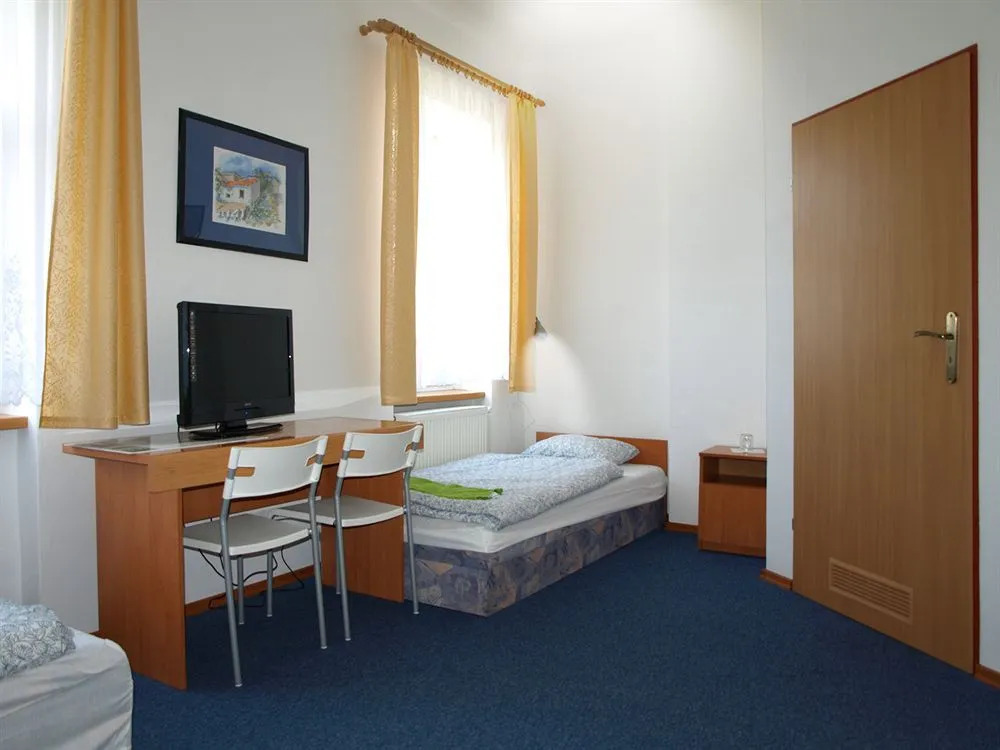 Ami Hotel