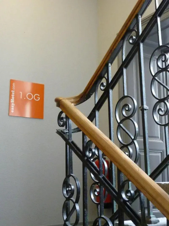 easyHotel Basel - self service and self check-in