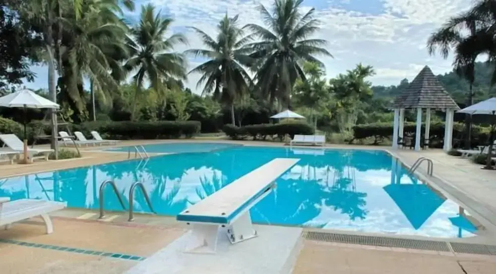 Tamarind Lake Villa