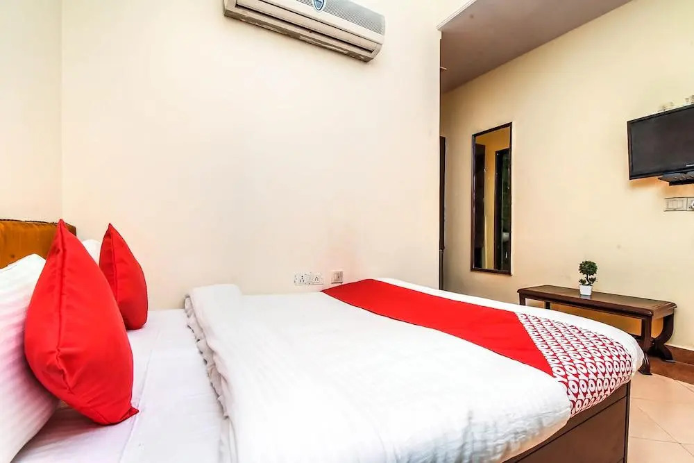 Hotel Ambica Deluxe