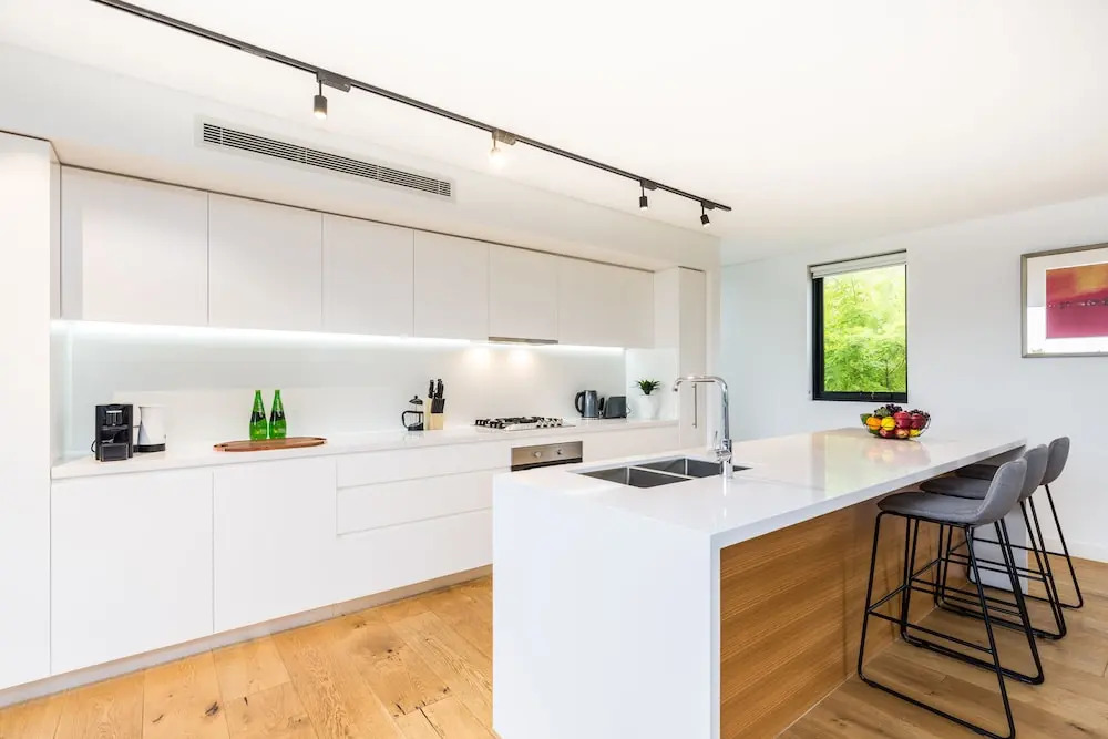 Sydney Townhouse with Parking and Deck