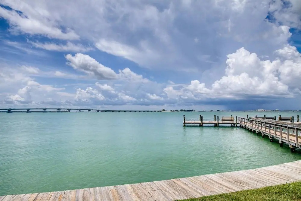 Mariner Point 732