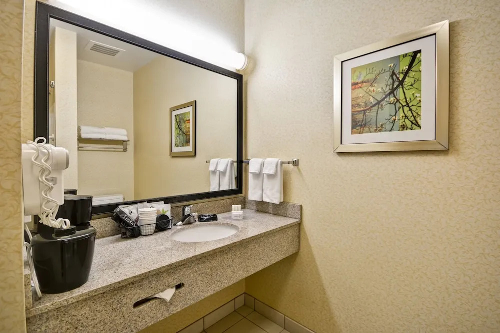 Fairfield Inn and Suites by Marriott Birmingham Fultondale / I-65