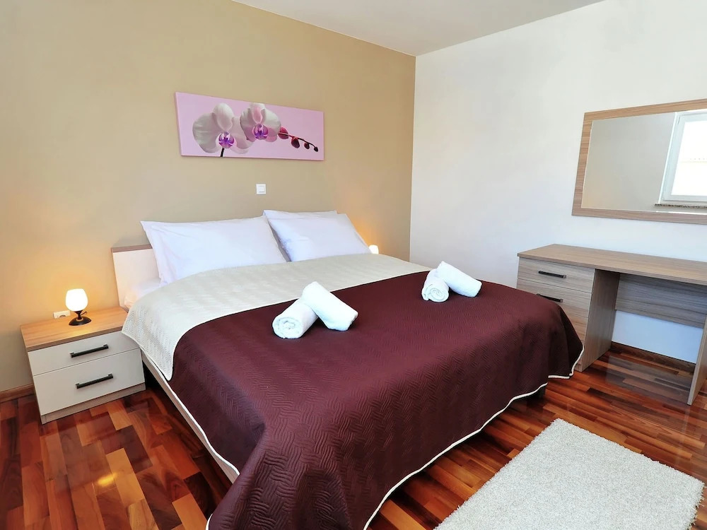 Apartment Azzini Violeta