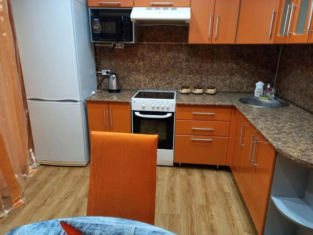 Aday Apartments (Эдэй Апартаменты) на проспекте Победы 36