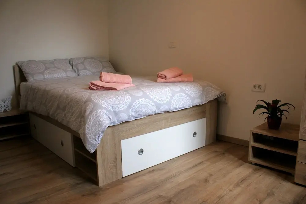 Apartments Jez
