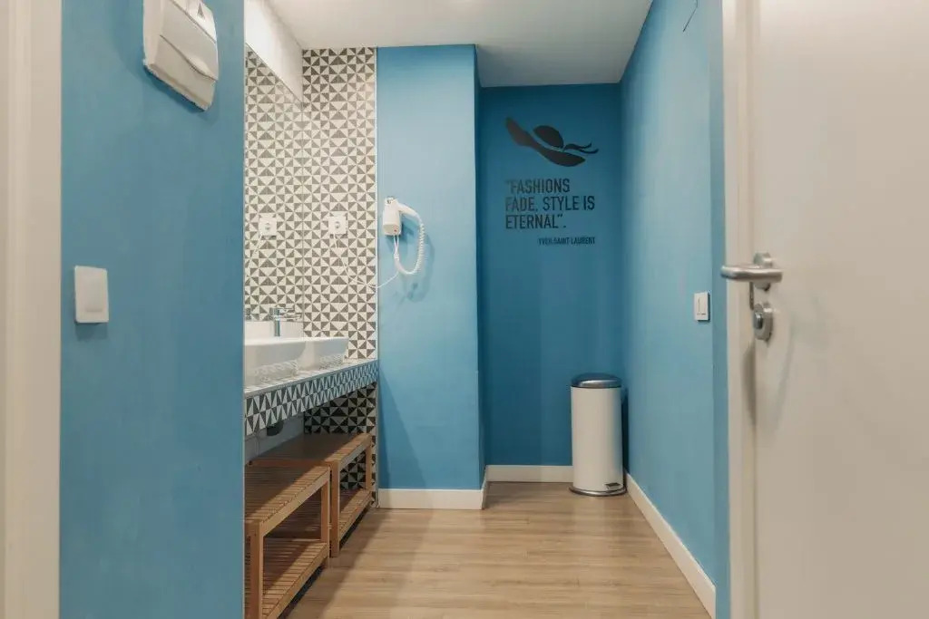 Mola Hostel