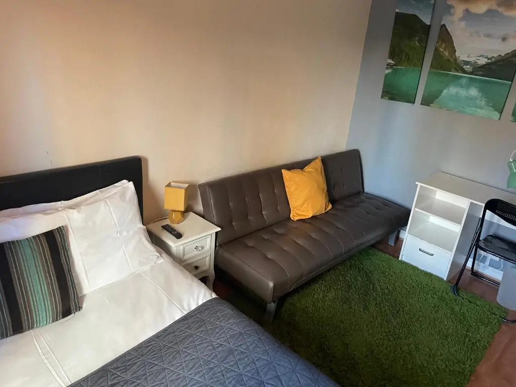 New Cross Mews - NHS STAFF-Contractors welcome 7 Beds 2 Bathrooms-free parking