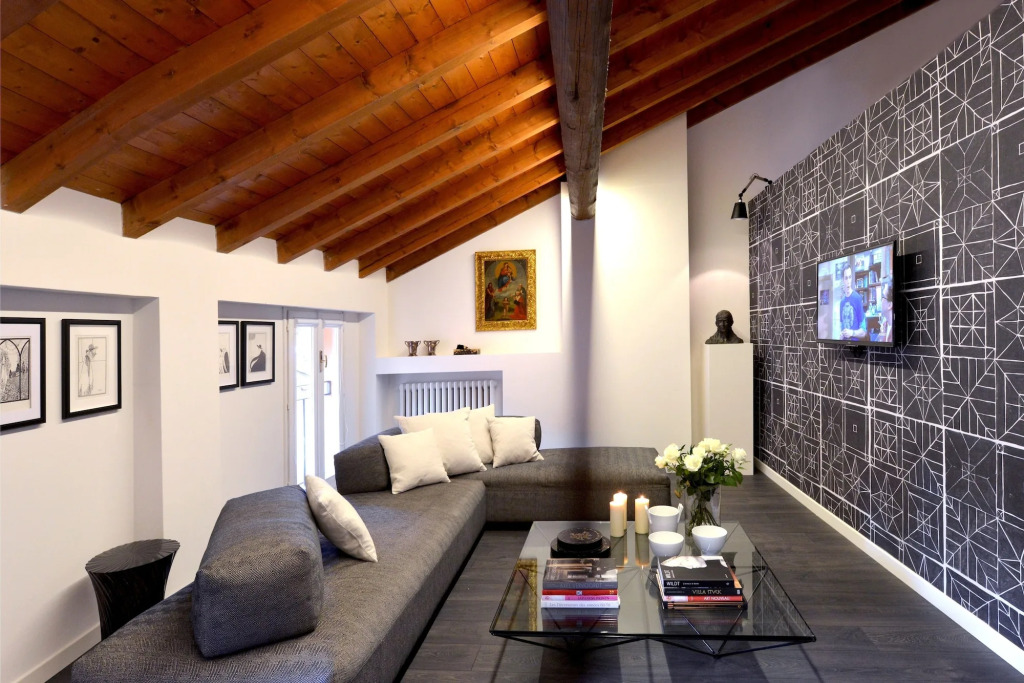 Al Cappello Rosso Suite Apartments