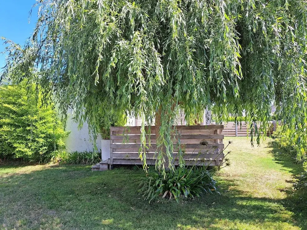 Holiday Home in Cleder Near Les Amiets Beach