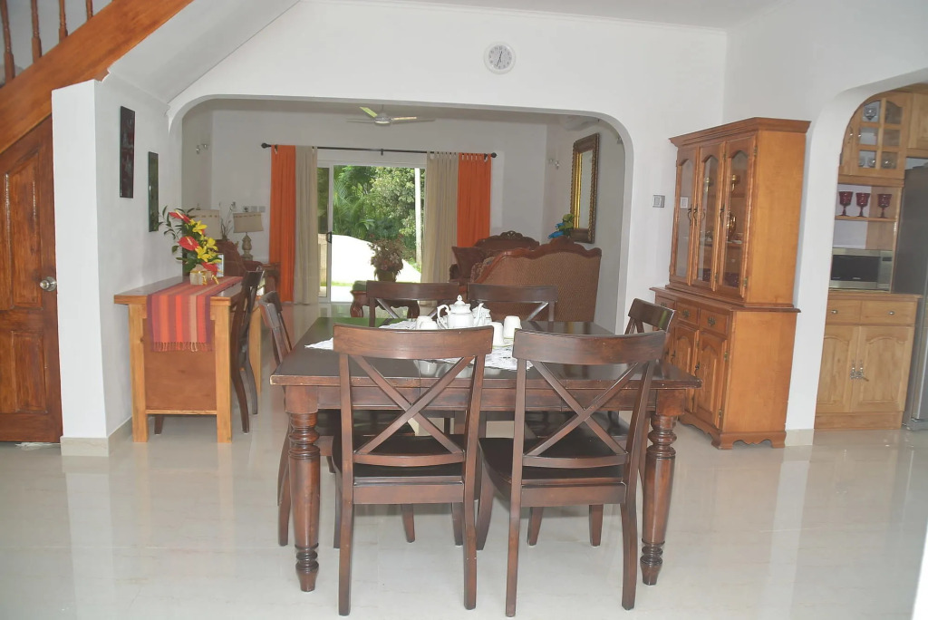 Julies Holiday Home
