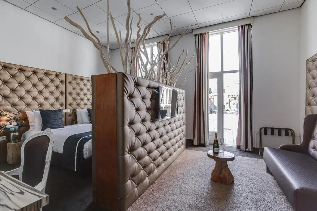 Hotel Royal Bridges