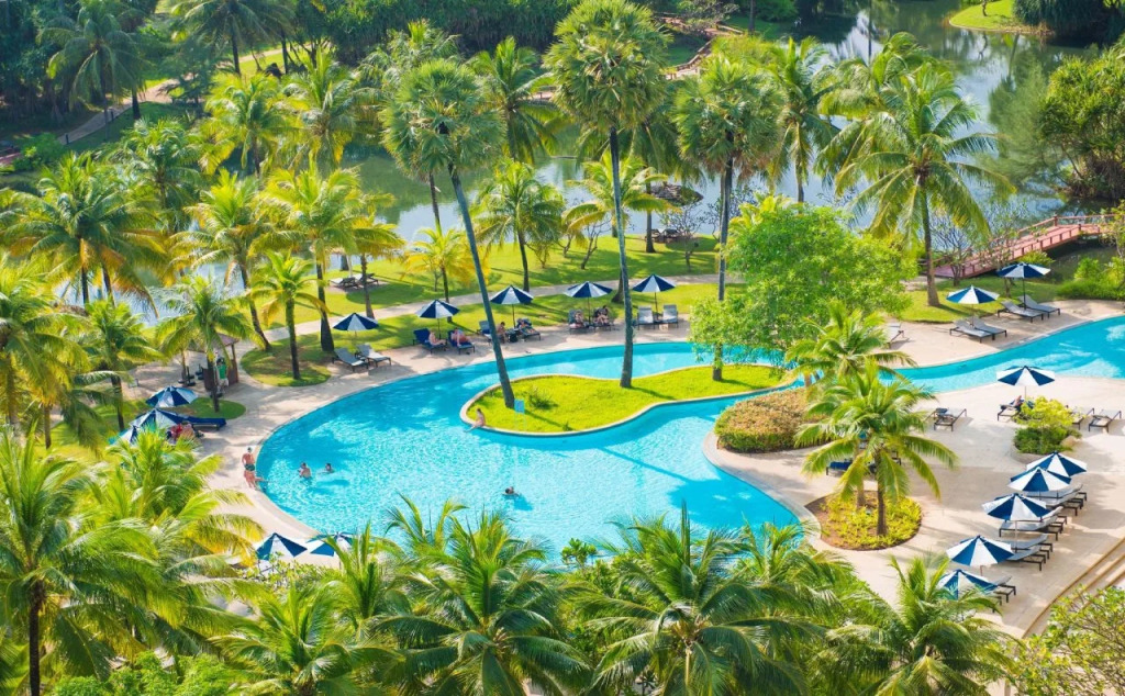 Pullman Phuket Karon Beach Resort