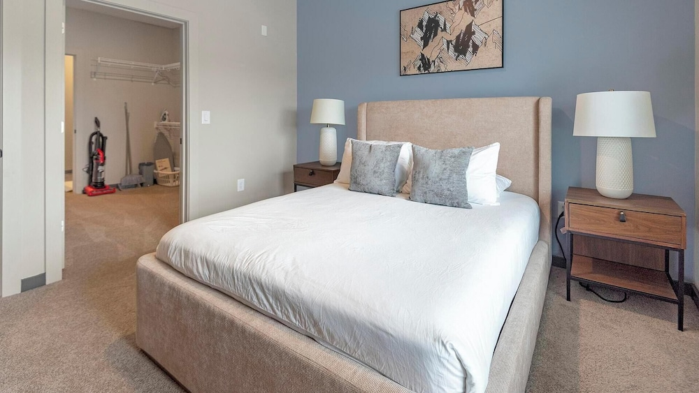 Landing Furnished Apartments Harborside - Memphis