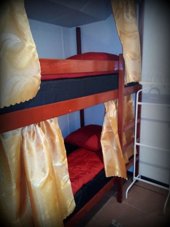 Hostel 42