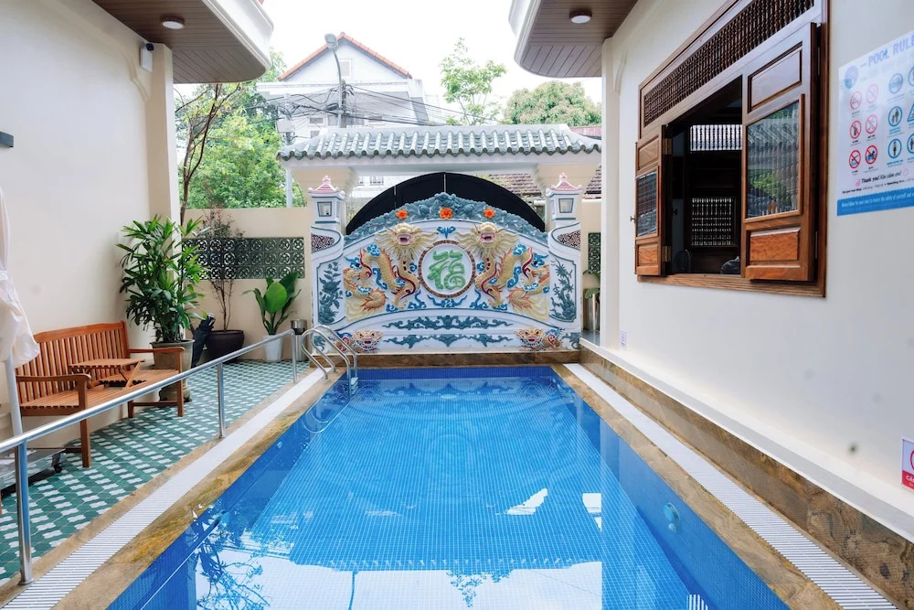 75 Garden INN