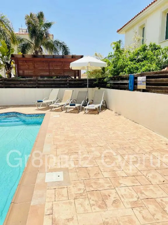 Gr8padz Villa Artemis