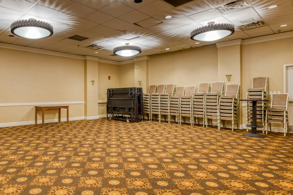 Gardentree Hotels Memphis East near I 40