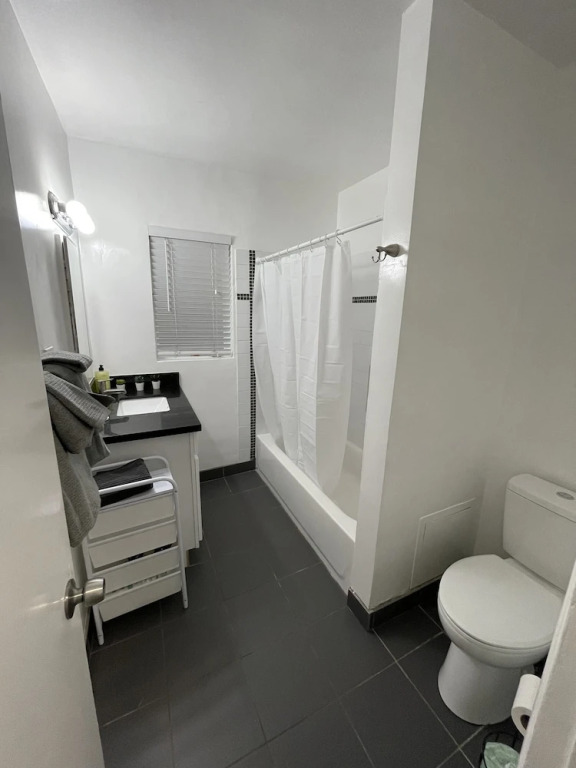 Hollywood Business Apartments