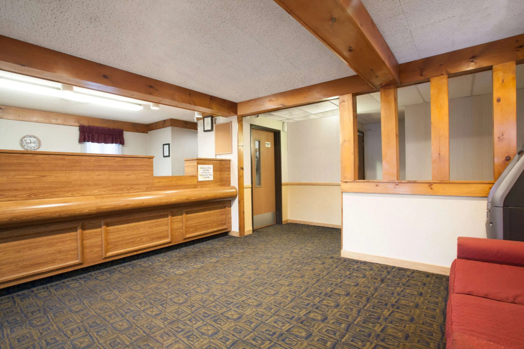 Super 8 by Wyndham Oneonta/Cooperstown