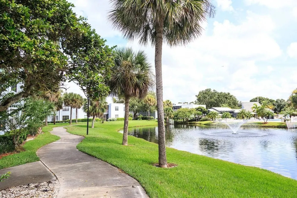 Serene 2 Bedroom 2 Bath Condo