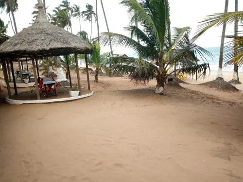 Brenu Beach Lodge