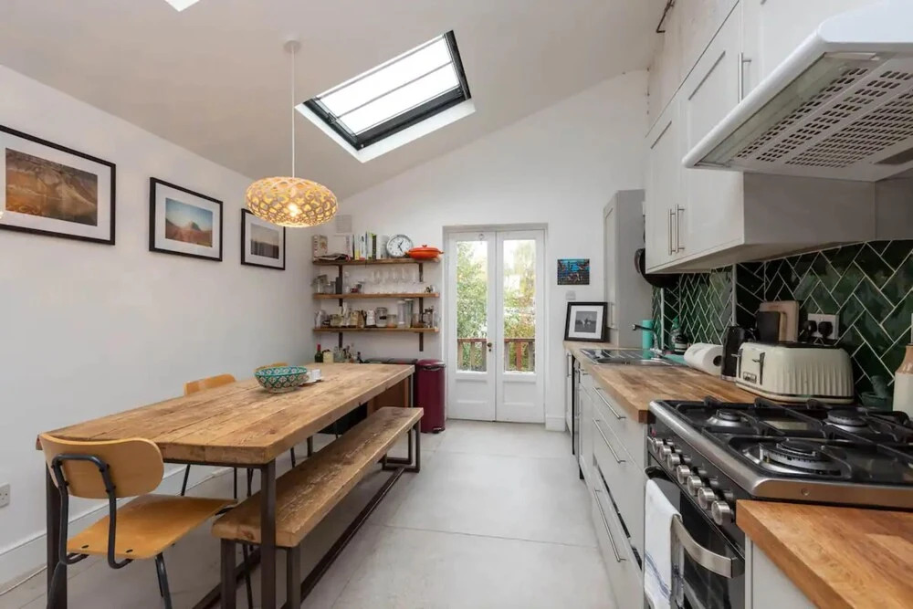 Bright 2 Bedroom Flat in Lower Clapton